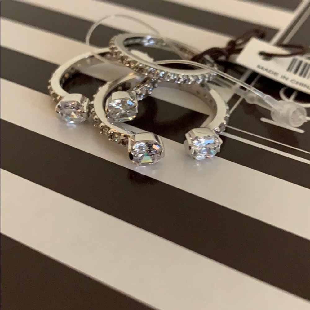 NWT HENRI BENDEL SWAROVSKI CRYSTAL TRIO RING SET